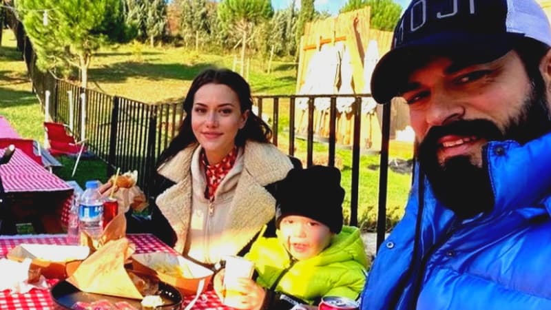 Турецкая певица раскритиковала Фахрие Эвджен и Бурака Озчивита