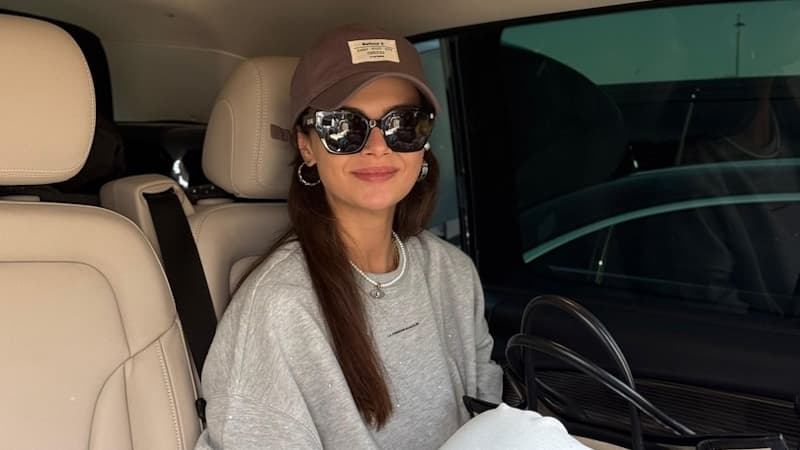 Синем Юнсал в Каннах: актриса вышла на красную дорожку кинофестиваля