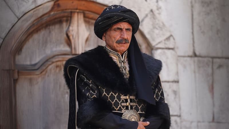 Гюркан Уйгун начинает новую главу в исторической драме "Мехмет Завоеватель"