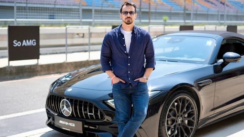Свежие новости от Мерта Языджиоглу: он на ивенте Mercedes в Стамбуле