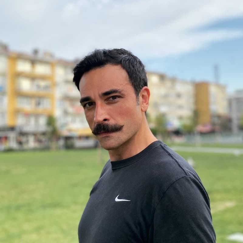 Озан Даггез