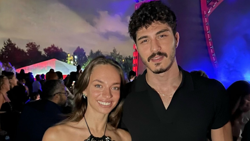 Эйлюль Тумбар и Энес Кочак замечены на шоу Дженнифер Лопес в Стамбуле